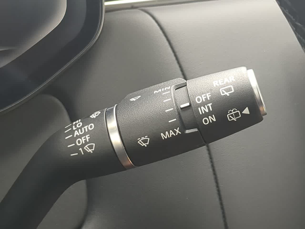 Thumbnail: 2024 Land Rover Range Rover - 27