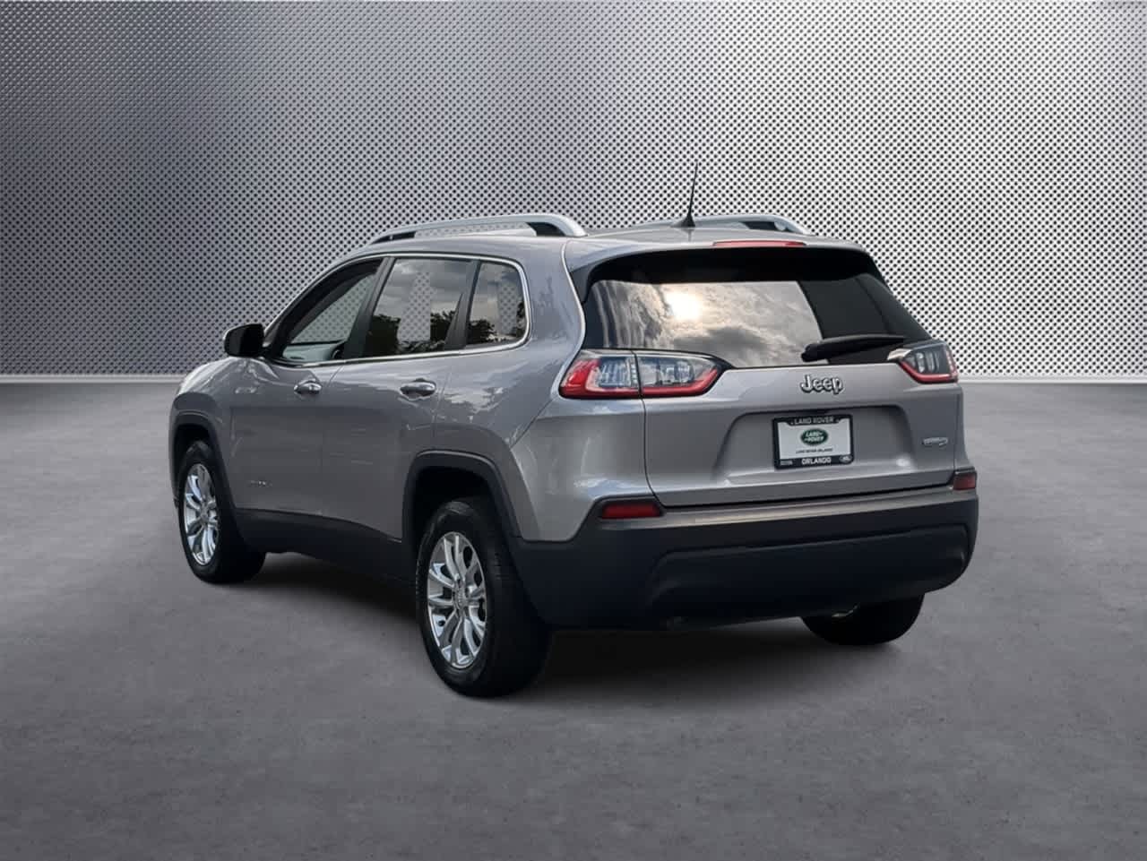 Thumbnail: 2019 Jeep Cherokee - 6