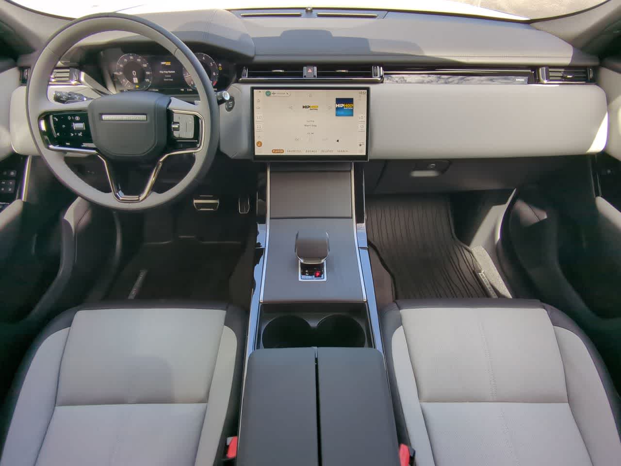 Thumbnail: 2026 Land Rover Range Rover Velar - 16