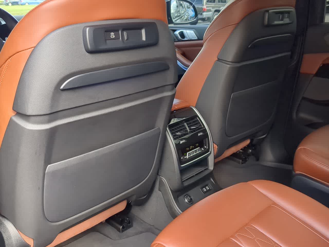 Thumbnail: 2021 BMW X7 - 19