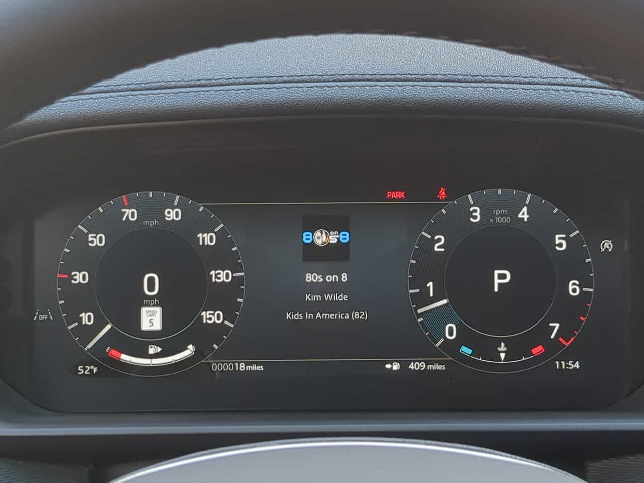 Thumbnail: 2026 Land Rover Discovery - 36