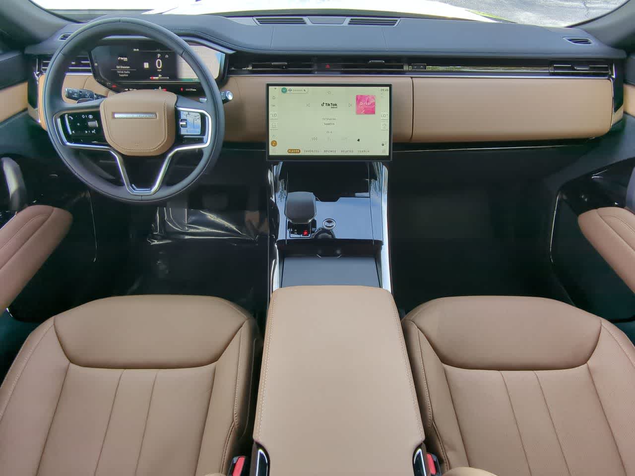 Thumbnail: 2025 Land Rover Range Rover Sport - 15