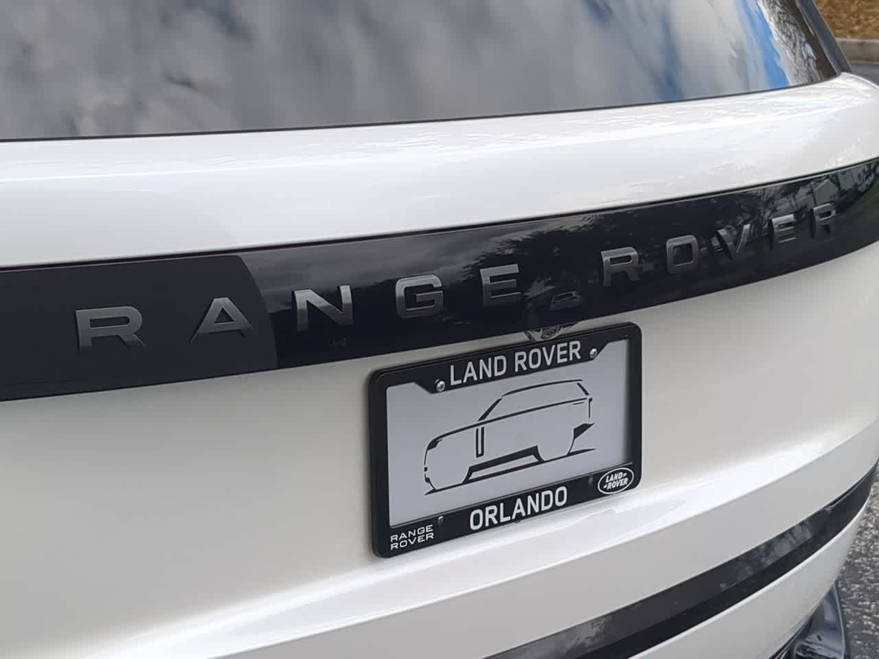 Thumbnail: 2024 Land Rover Range Rover - 12