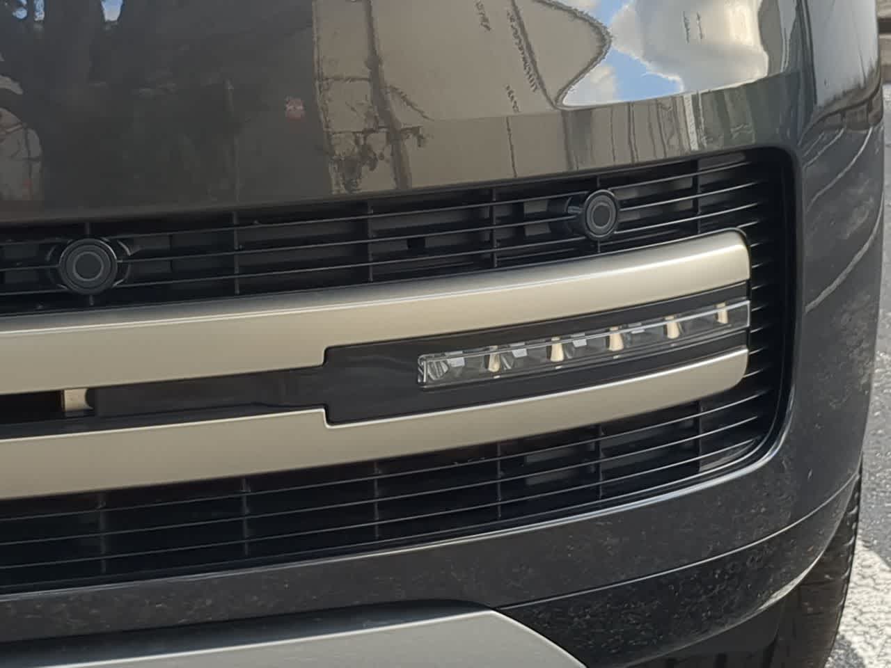 Thumbnail: 2025 Land Rover Range Rover - 11