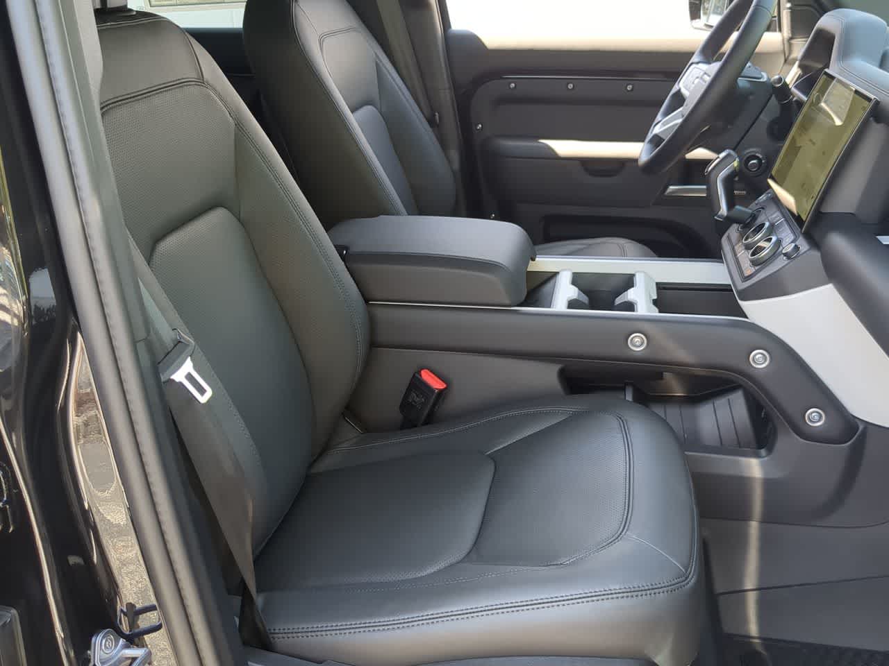 Thumbnail: 2026 Land Rover Defender - 24