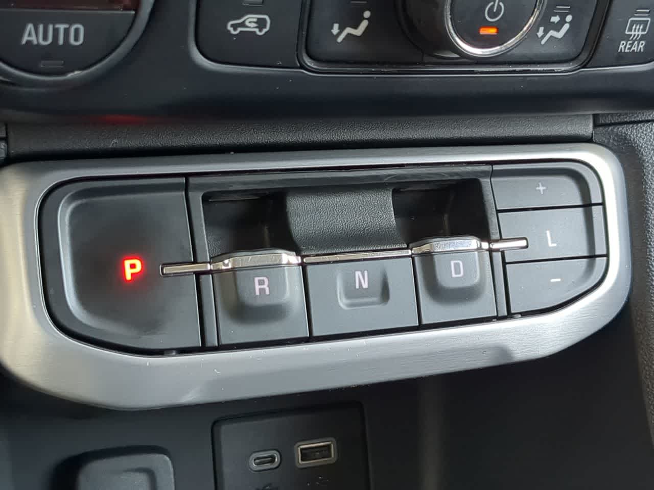 2021 GMC Acadia SLE 29