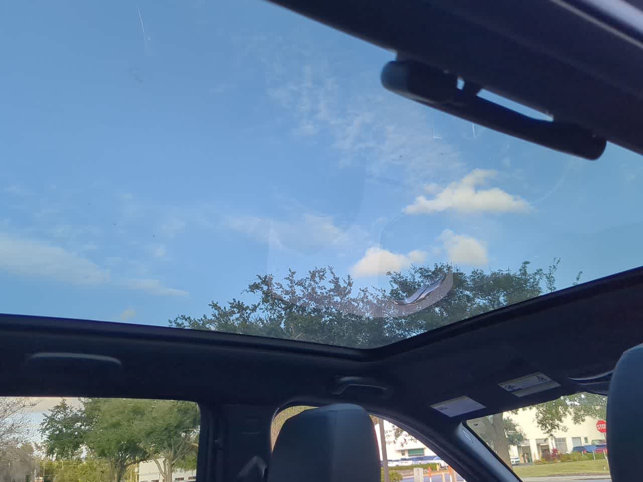 Thumbnail: 2025 Land Rover Discovery Sport - 22