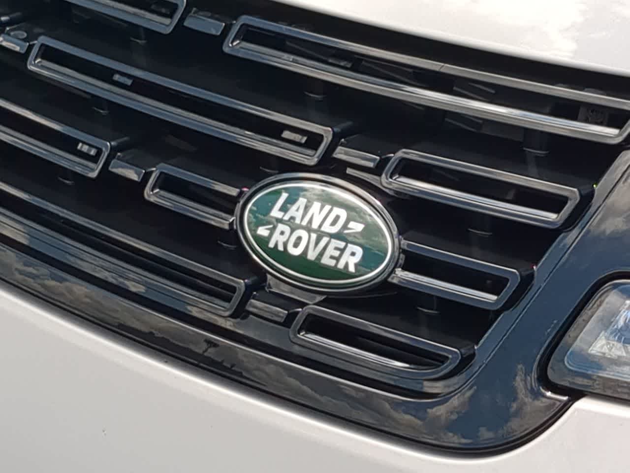 Thumbnail: 2025 Land Rover Range Rover Sport - 12