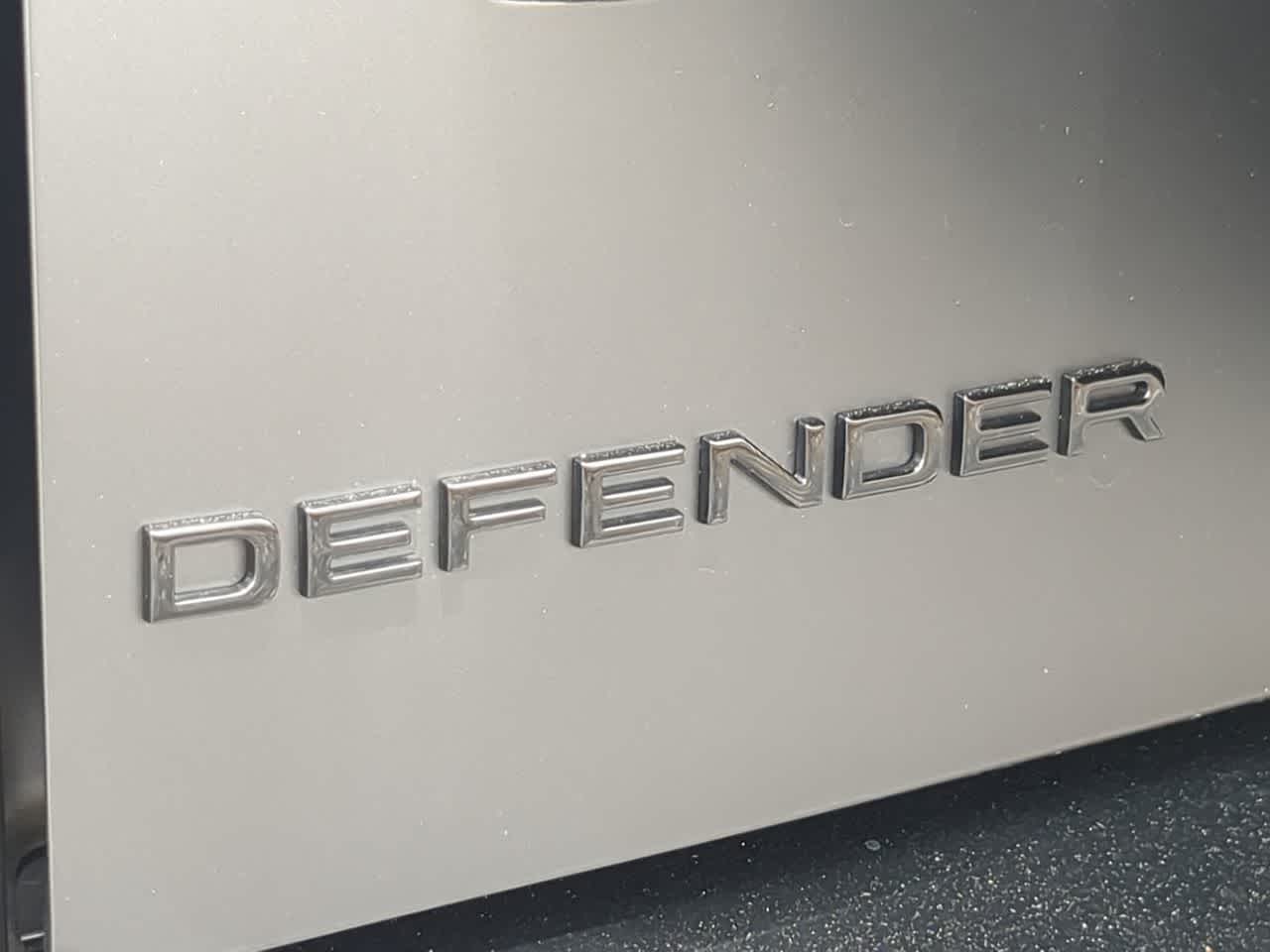 Thumbnail: 2026 Land Rover Defender - 13