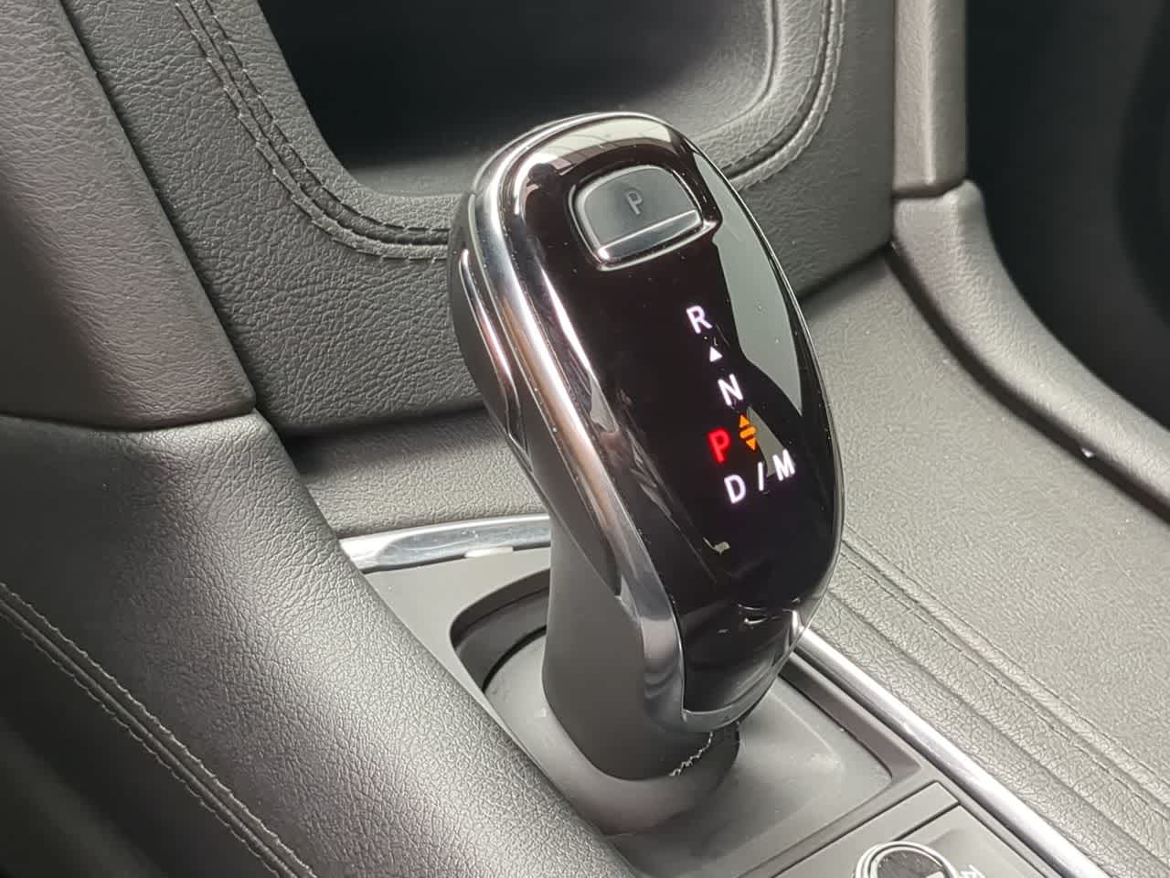 Thumbnail: 2024 Cadillac XT6 - 33