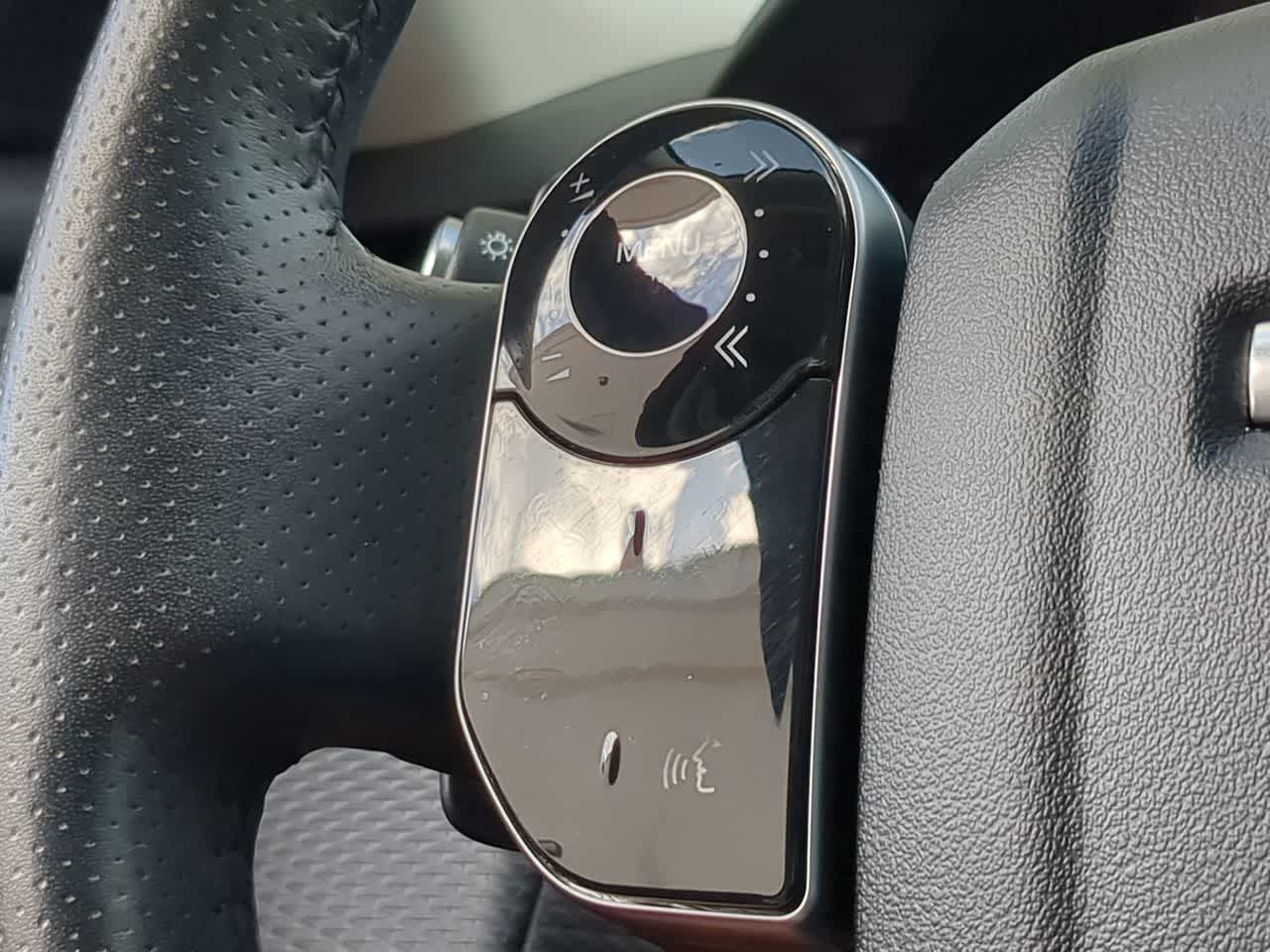 Thumbnail: 2019 Land Rover Range Rover Velar - 25