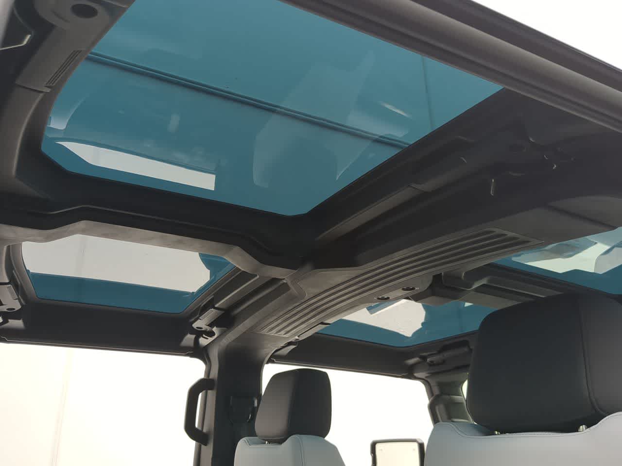 Thumbnail: 2023 GMC Hummer EV - 22