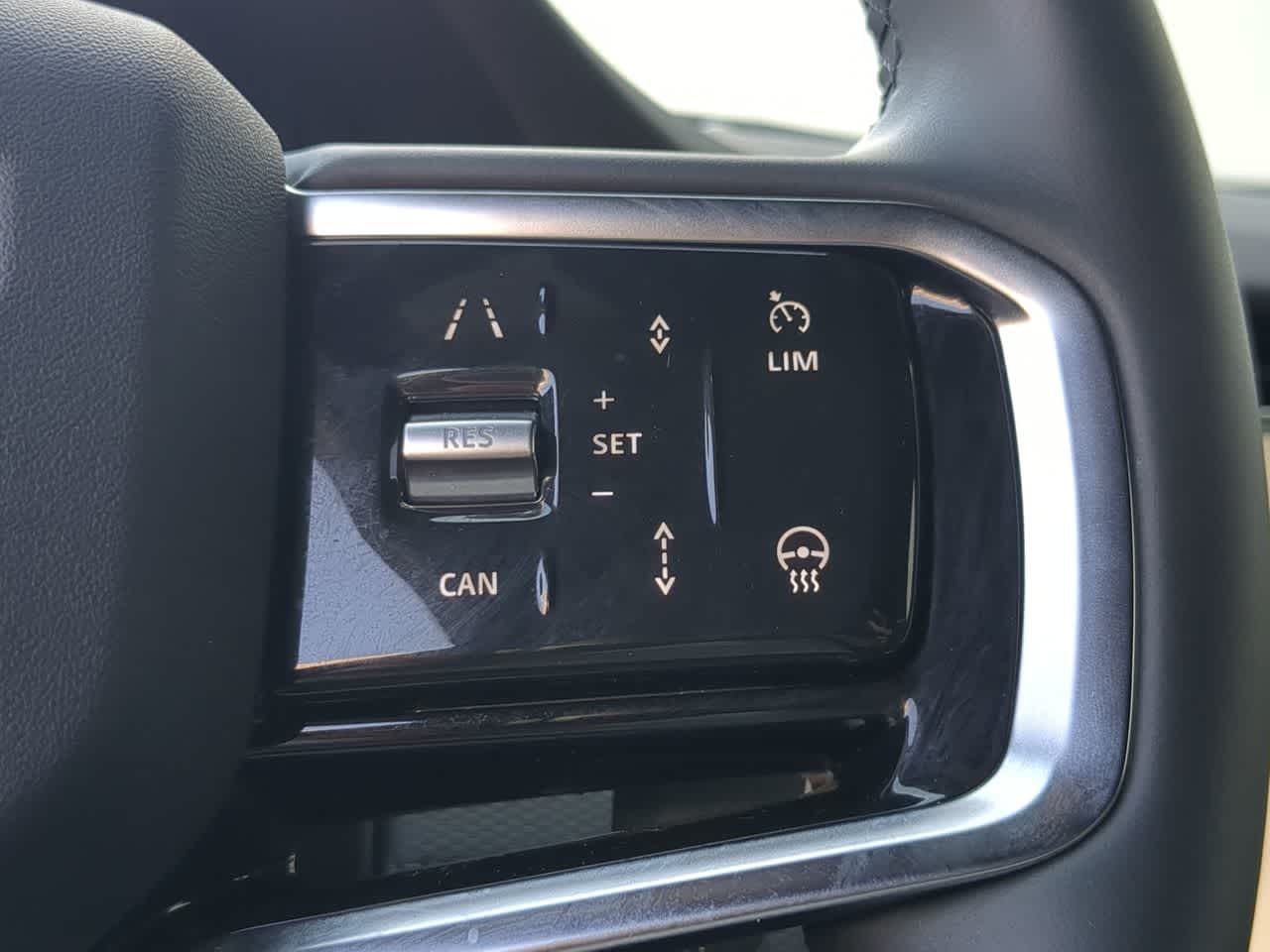 Thumbnail: 2025 Land Rover Discovery Sport - 27