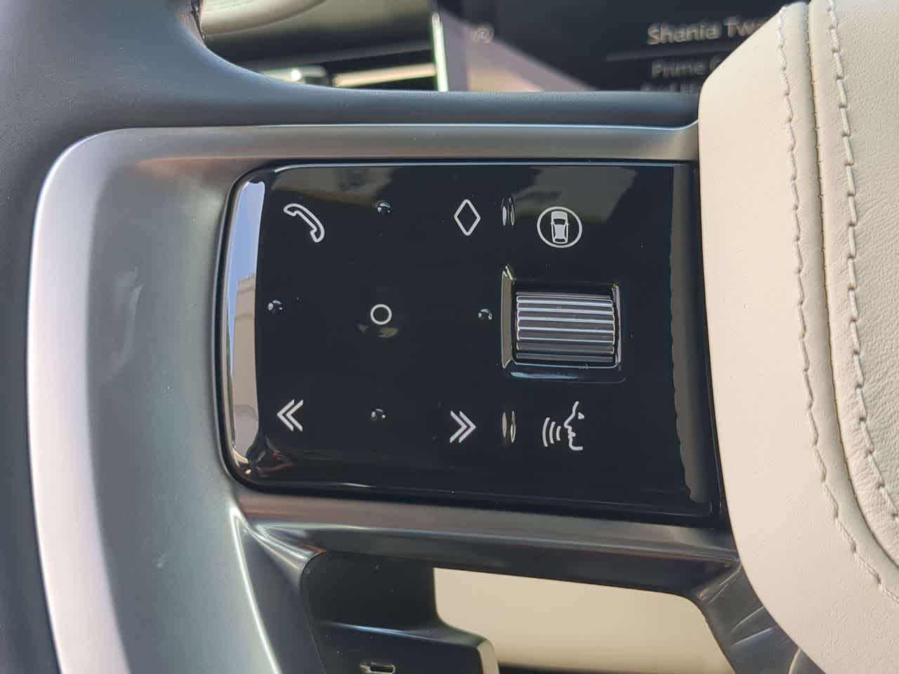 Thumbnail: 2026 Land Rover Range Rover - 26