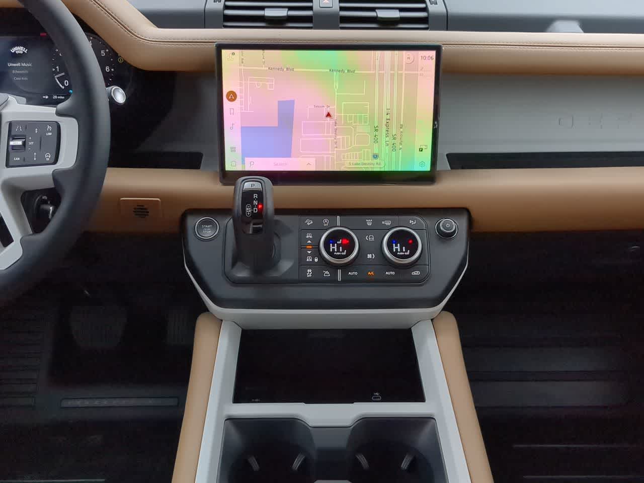 2025 Land Rover Defender 110 30