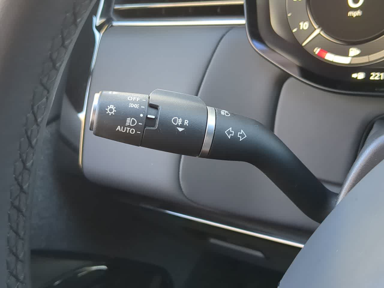 Thumbnail: 2023 Land Rover Range Rover Sport - 28