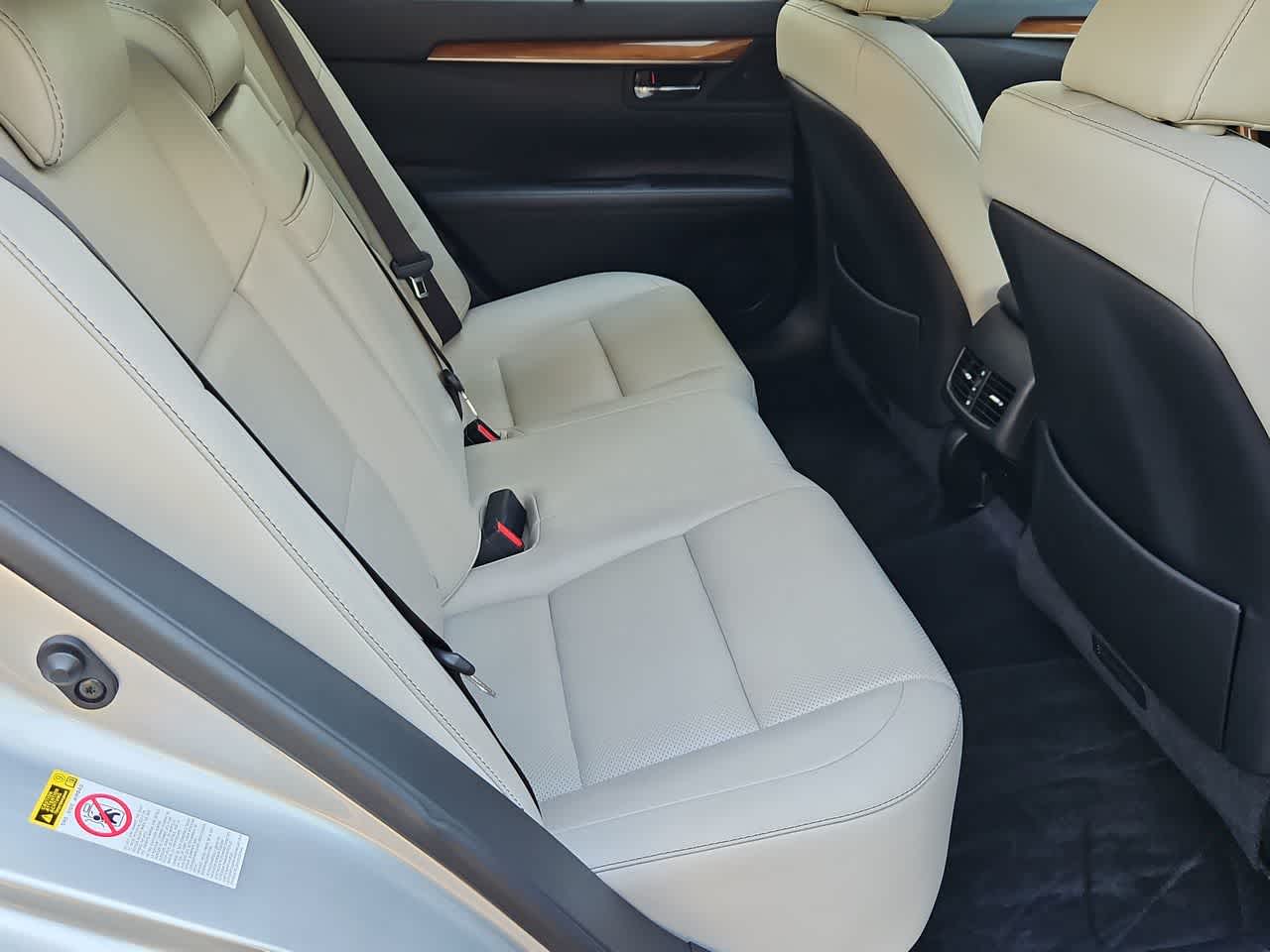 Thumbnail: 2014 Lexus ES - 22