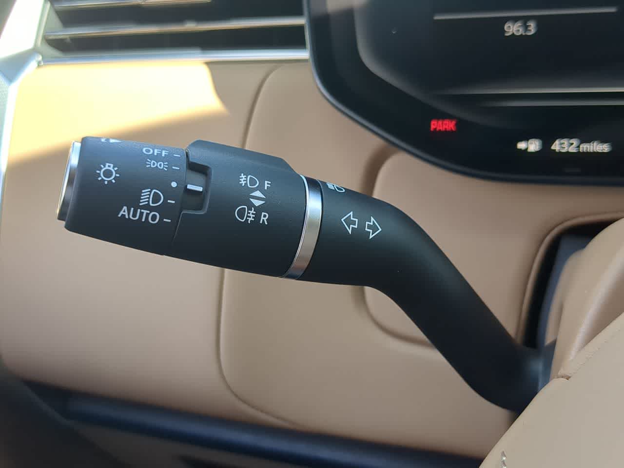 Thumbnail: 2025 Land Rover Range Rover - 29