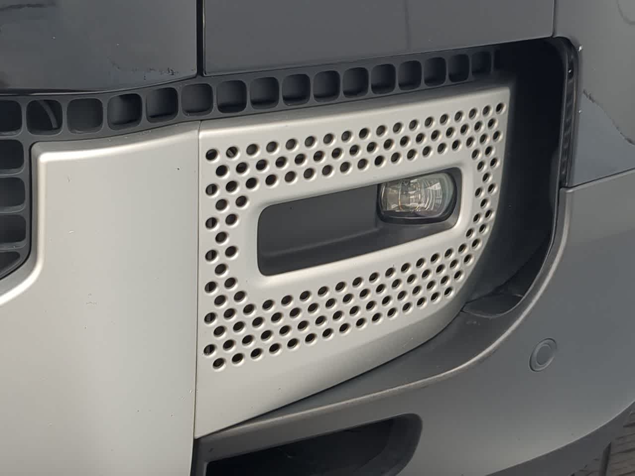 Thumbnail: 2025 Land Rover Defender - 11