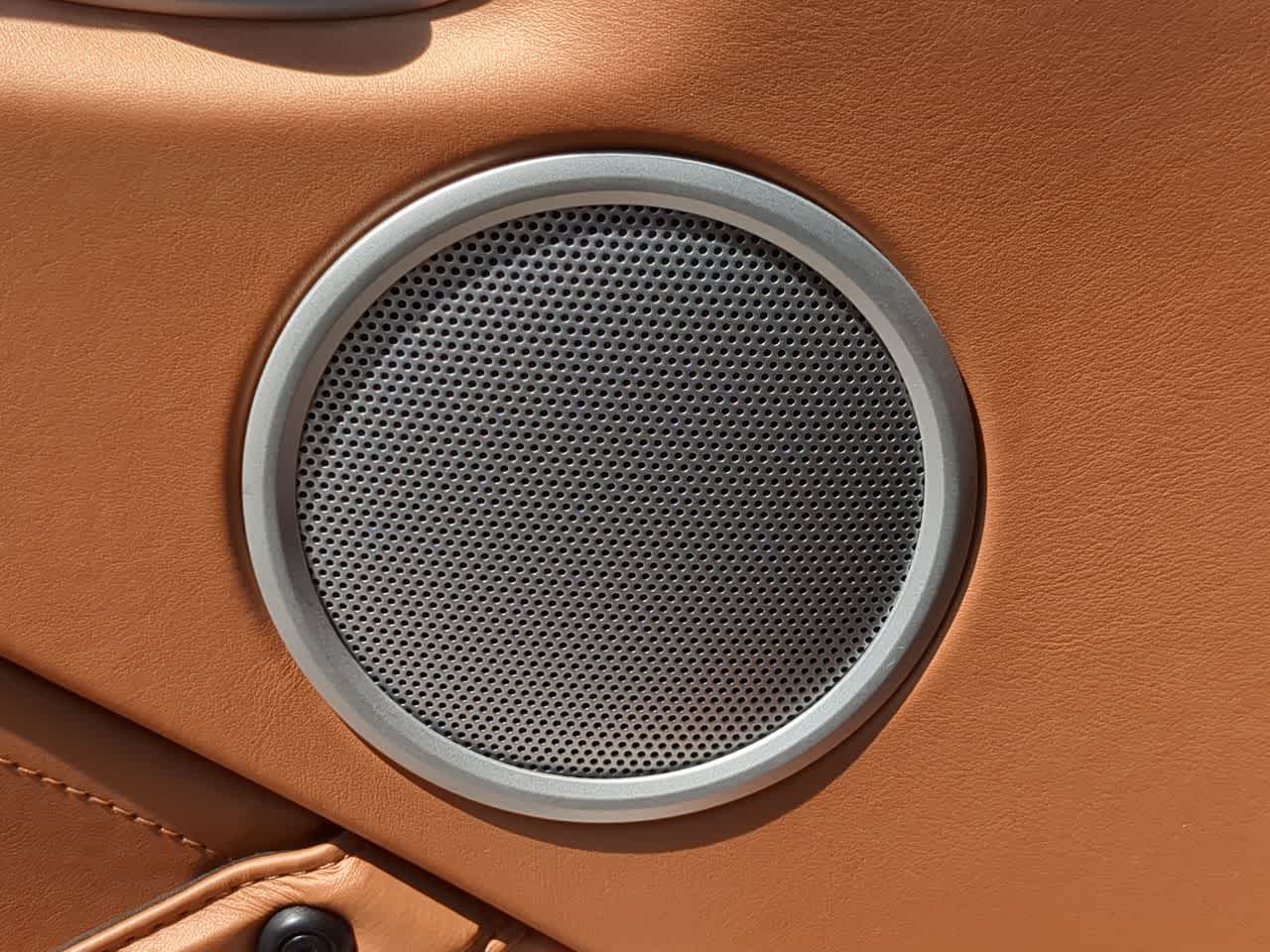 Thumbnail: 2020 Aston Martin Vantage - 25