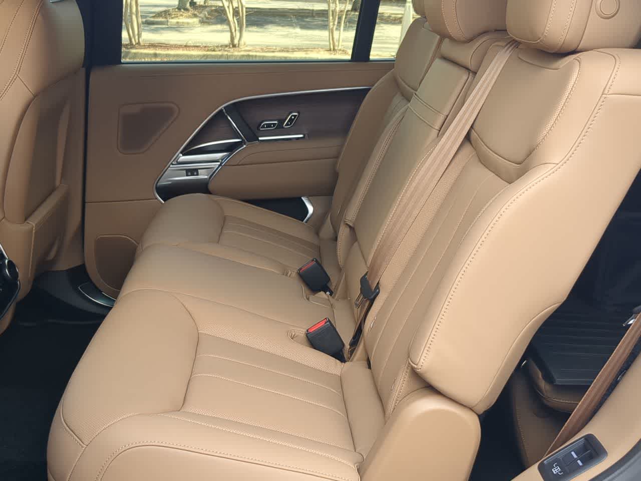 Thumbnail: 2026 Land Rover Range Rover - 21