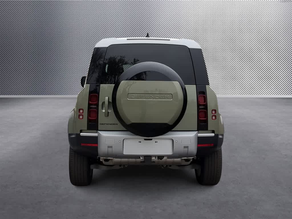 2025 Land Rover Defender 110 7