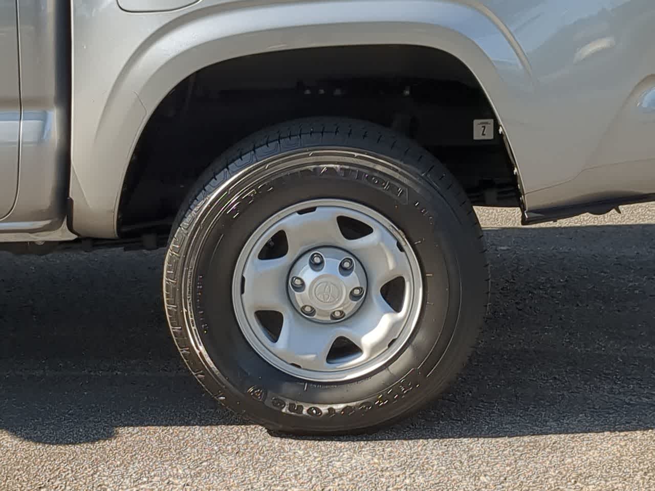 Thumbnail: 2021 Toyota Tacoma - 13