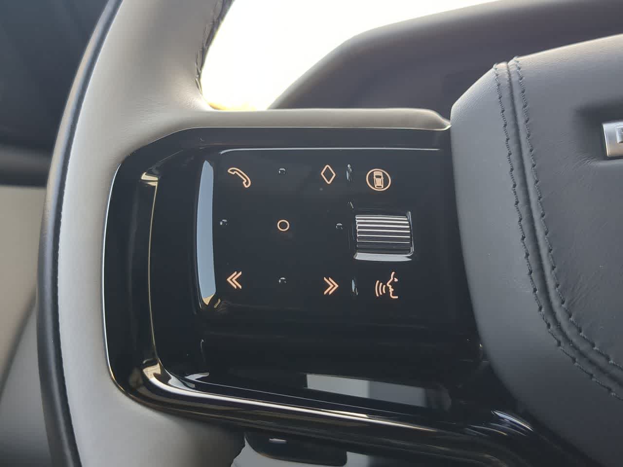 Thumbnail: 2026 Land Rover Range Rover Velar - 25