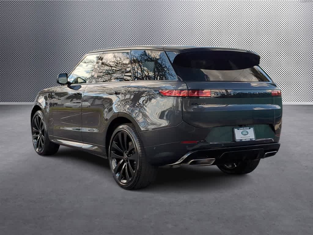 Thumbnail: 2025 Land Rover Range Rover Sport - 6