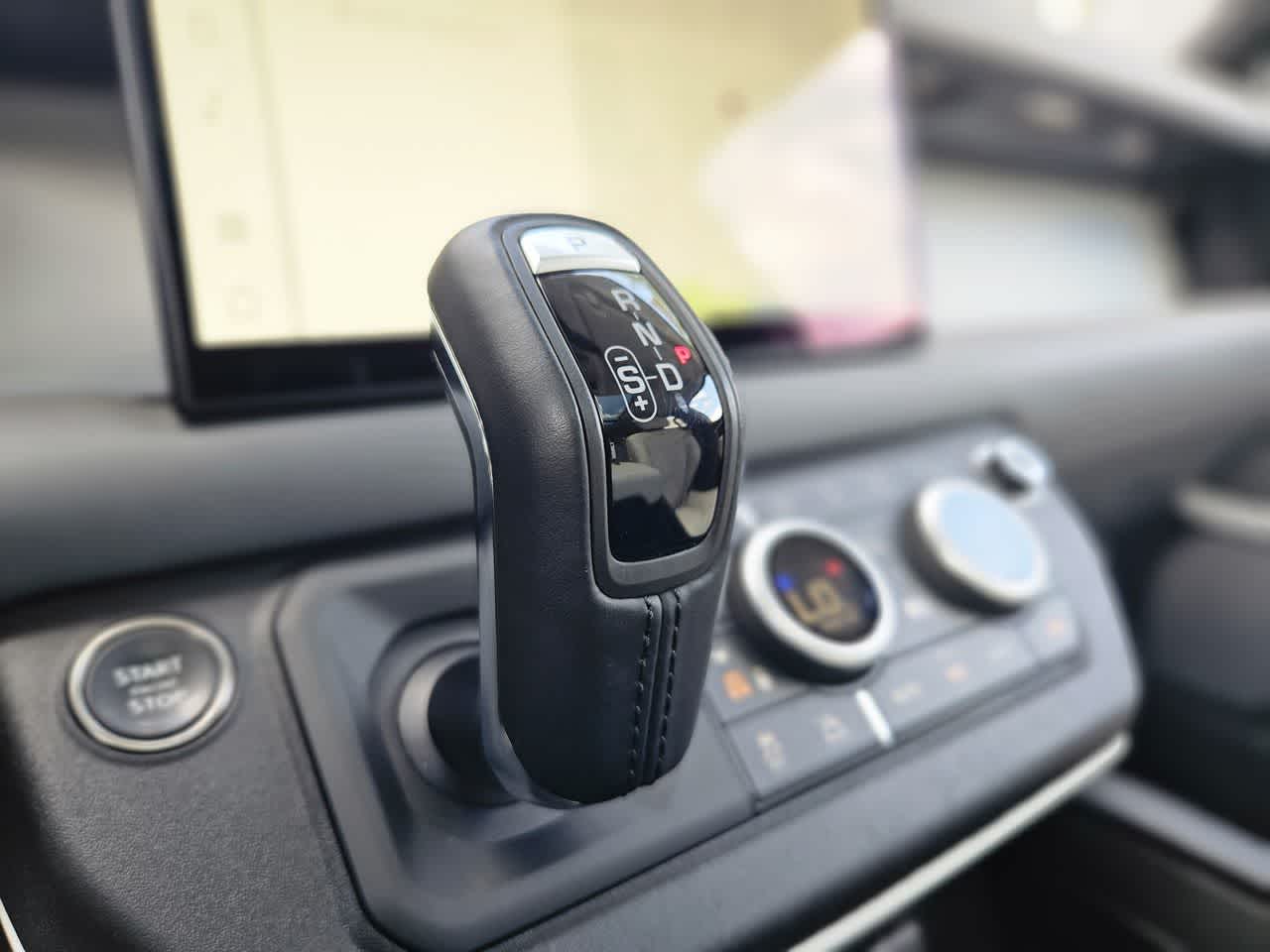 Thumbnail: 2023 Land Rover Defender - 35