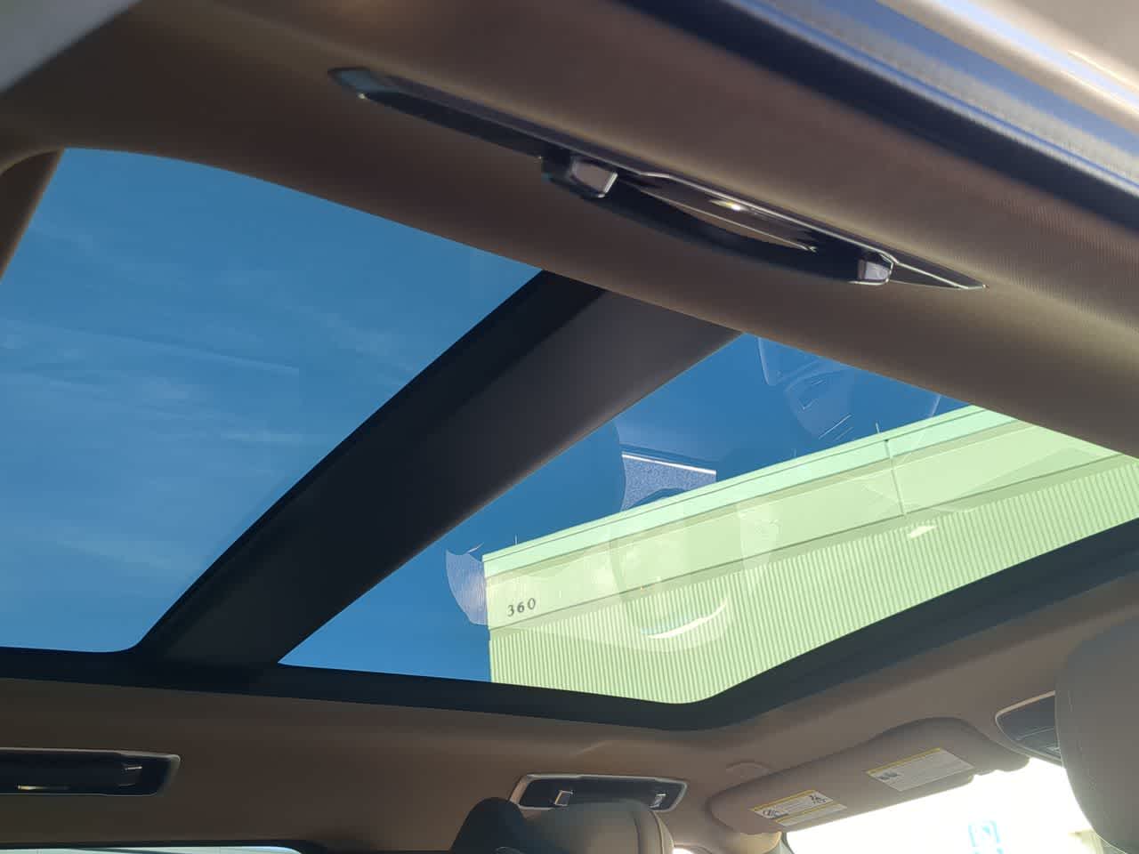 Thumbnail: 2026 Land Rover Range Rover - 22