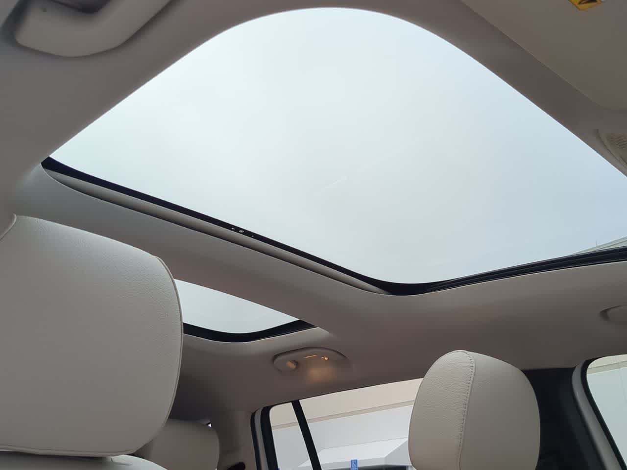 Thumbnail: 2020 Mercedes-Benz GLB - 20