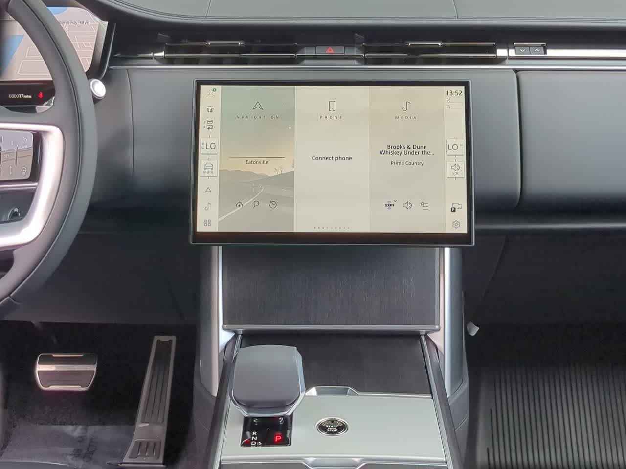 Thumbnail: 2026 Land Rover Range Rover - 30