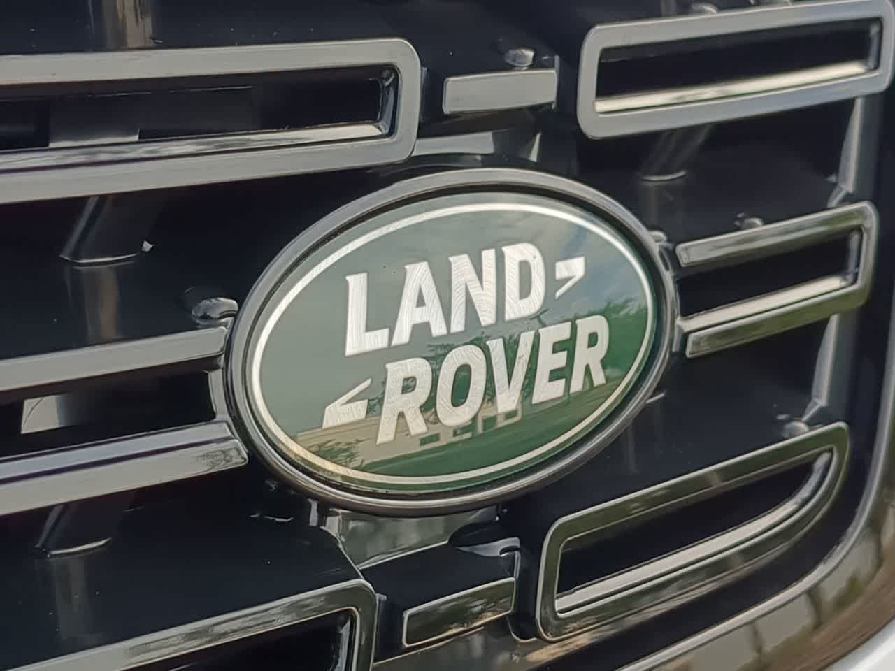 Thumbnail: 2025 Land Rover Range Rover Sport - 11