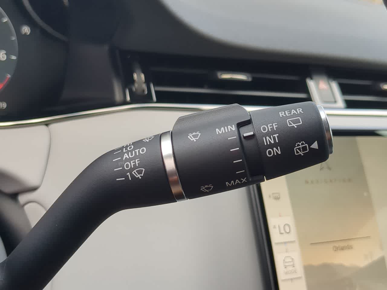 Thumbnail: 2026 Land Rover Range Rover Evoque - 28