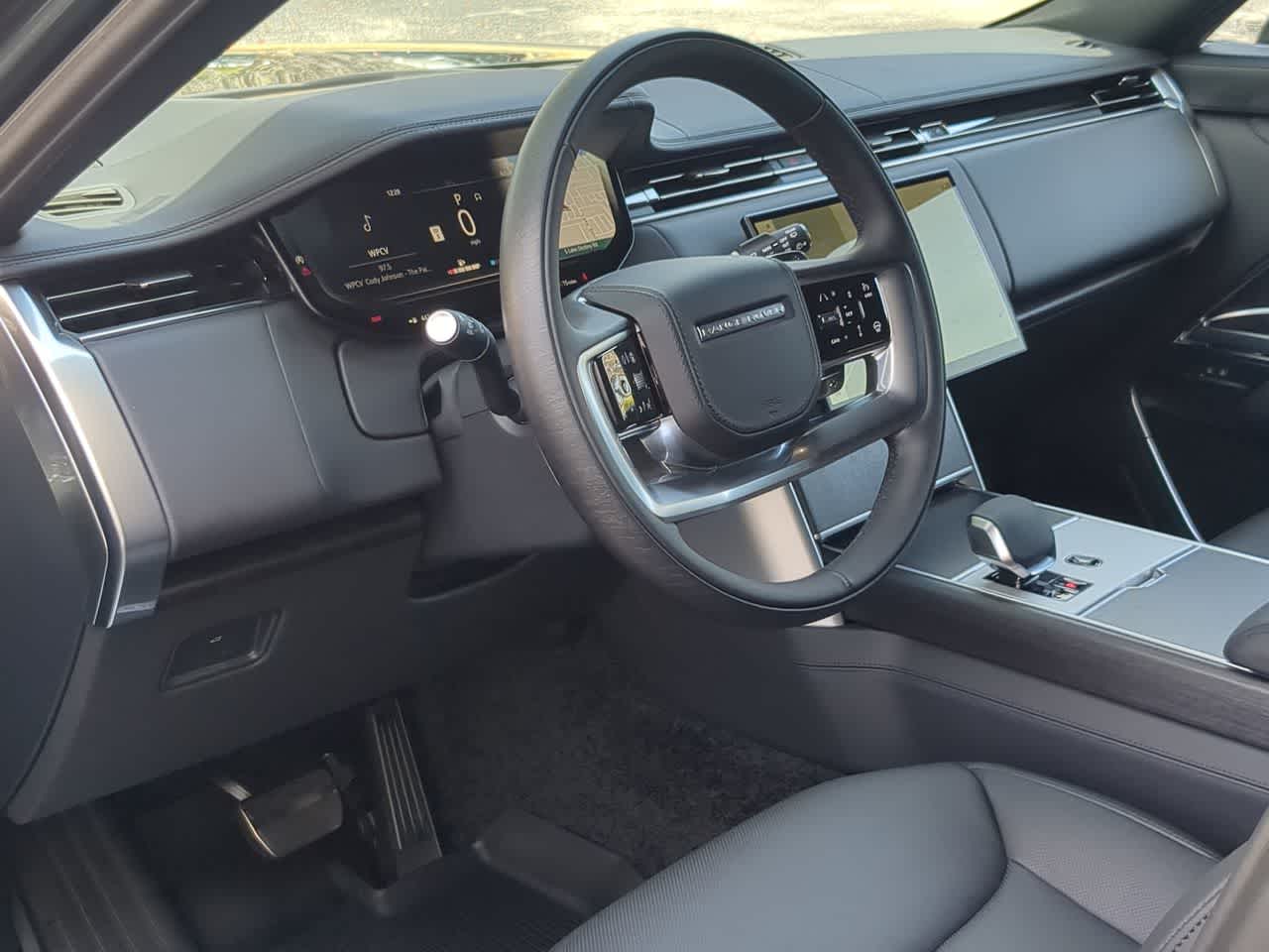 Thumbnail: 2026 Land Rover Range Rover - 10