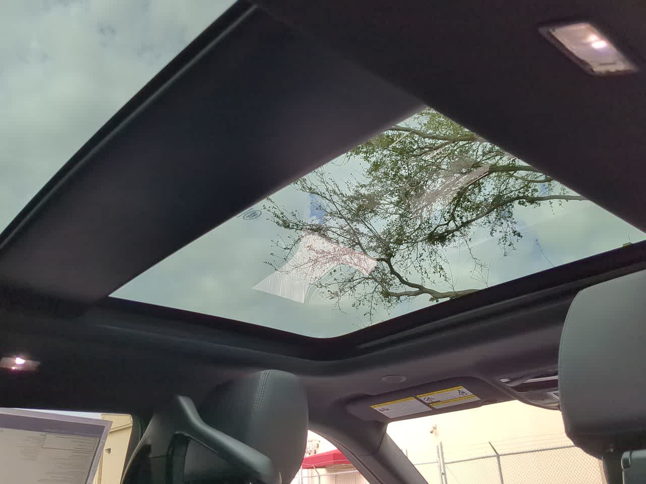 Thumbnail: 2026 Land Rover Range Rover Evoque - 23