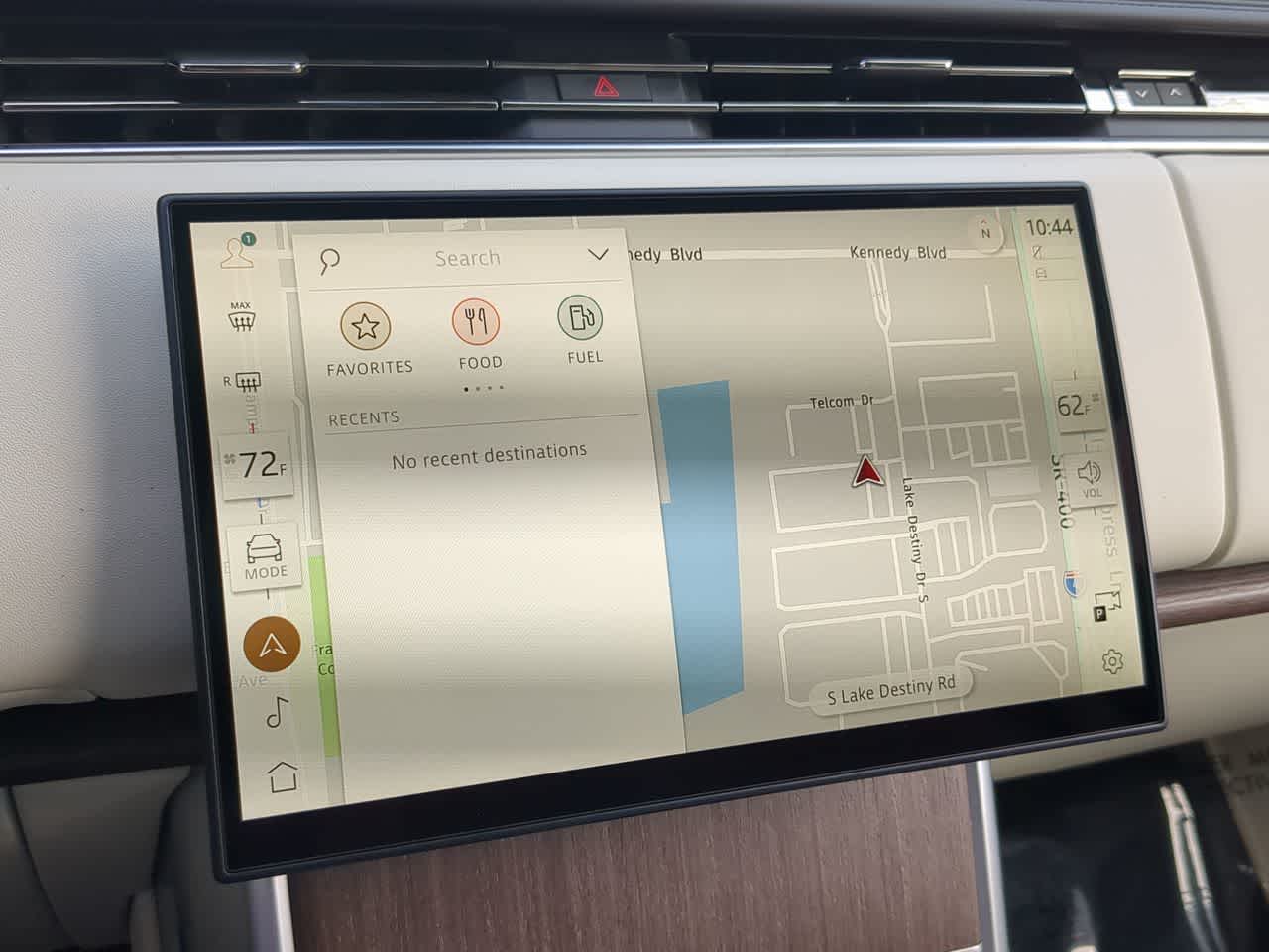 Thumbnail: 2026 Land Rover Range Rover - 30