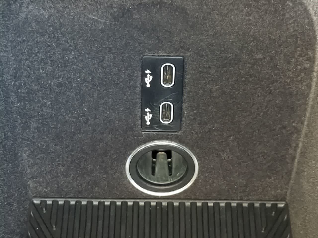 Thumbnail: 2025 BMW 7 Series - 33