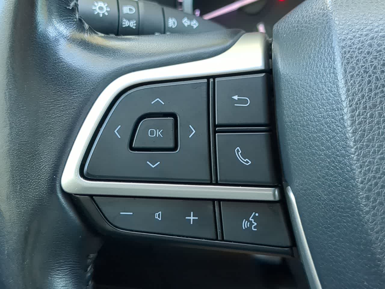 Thumbnail: 2022 Toyota Highlander - 26