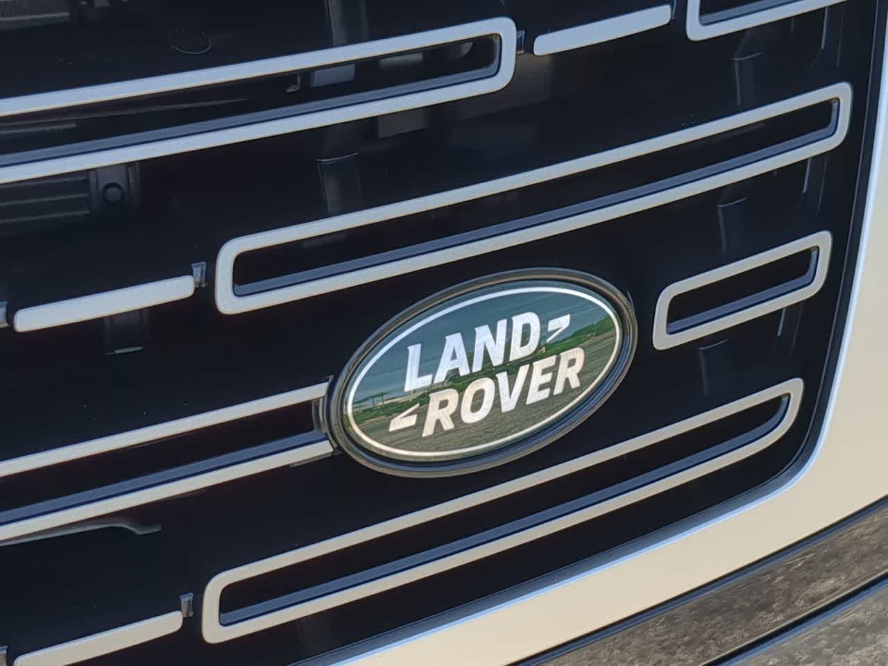 Thumbnail: 2026 Land Rover Range Rover - 12