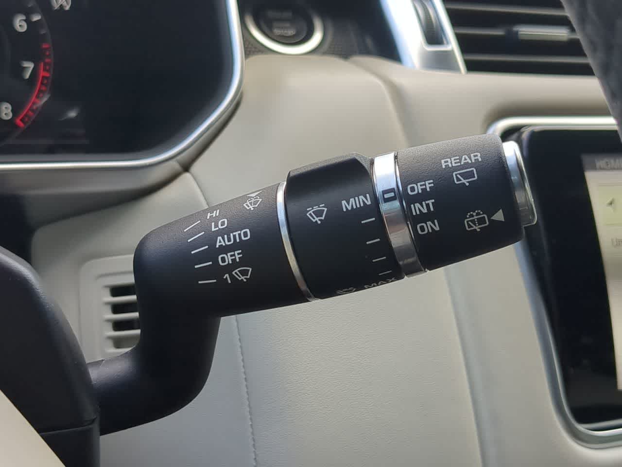 Thumbnail: 2021 Land Rover Range Rover Sport - 28