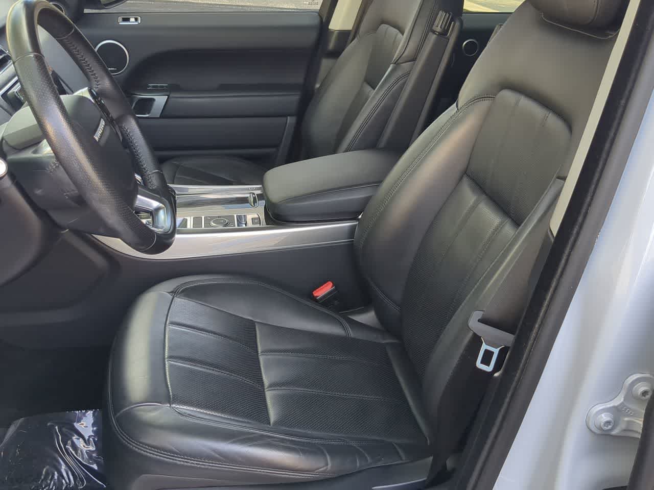 Thumbnail: 2018 Land Rover Range Rover Sport - 16