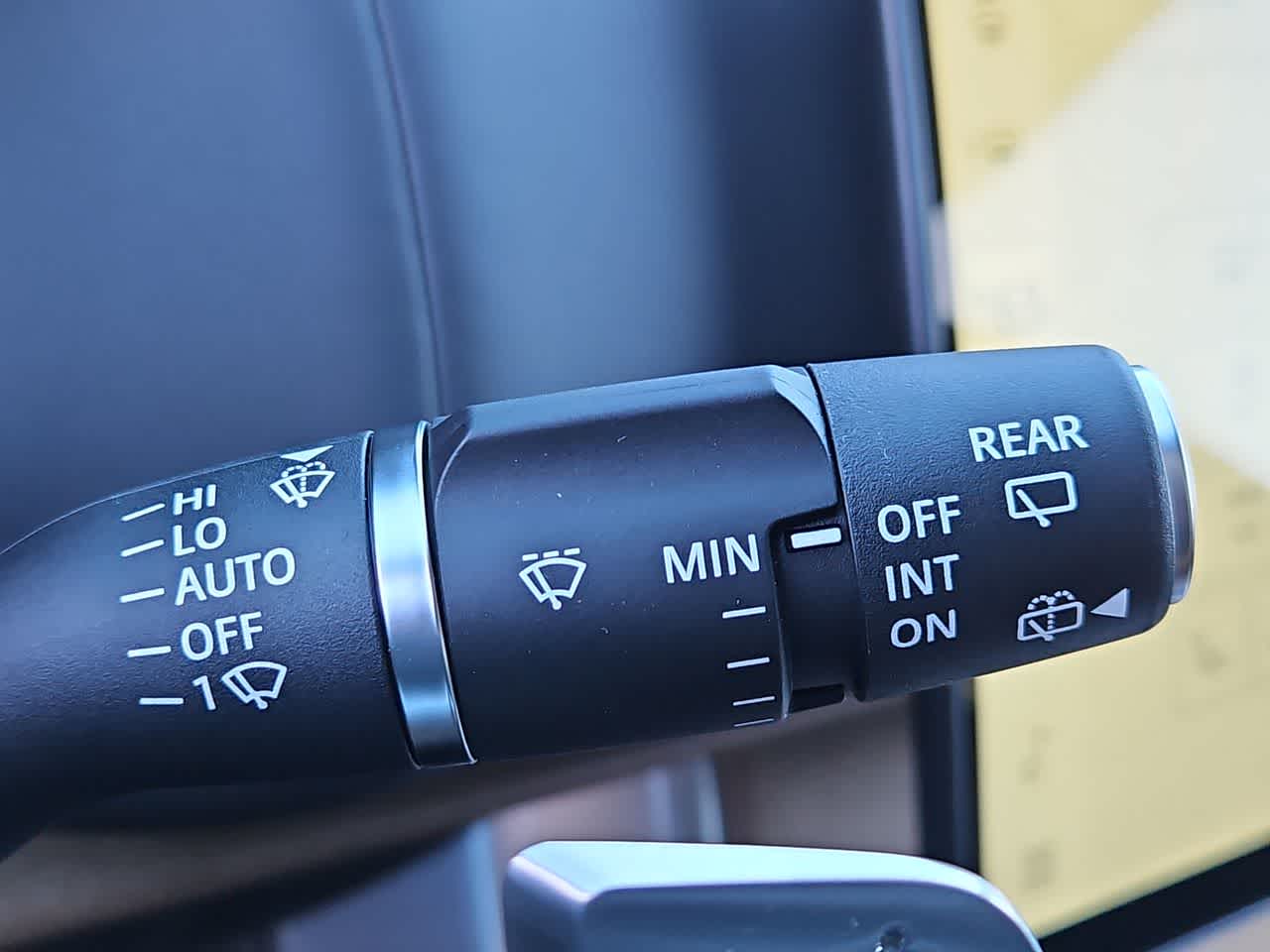 Thumbnail: 2026 Land Rover Range Rover - 23