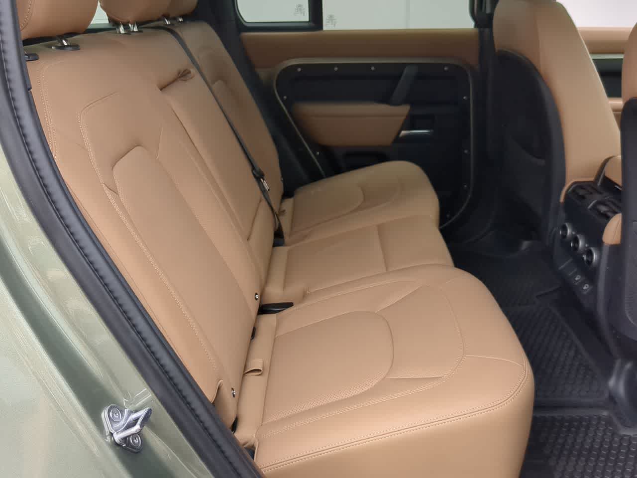 Thumbnail: 2025 Land Rover Defender - 22