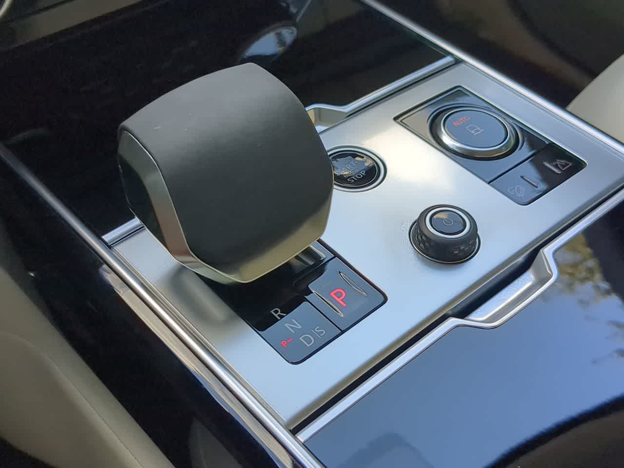 Thumbnail: 2023 Land Rover Range Rover - 34