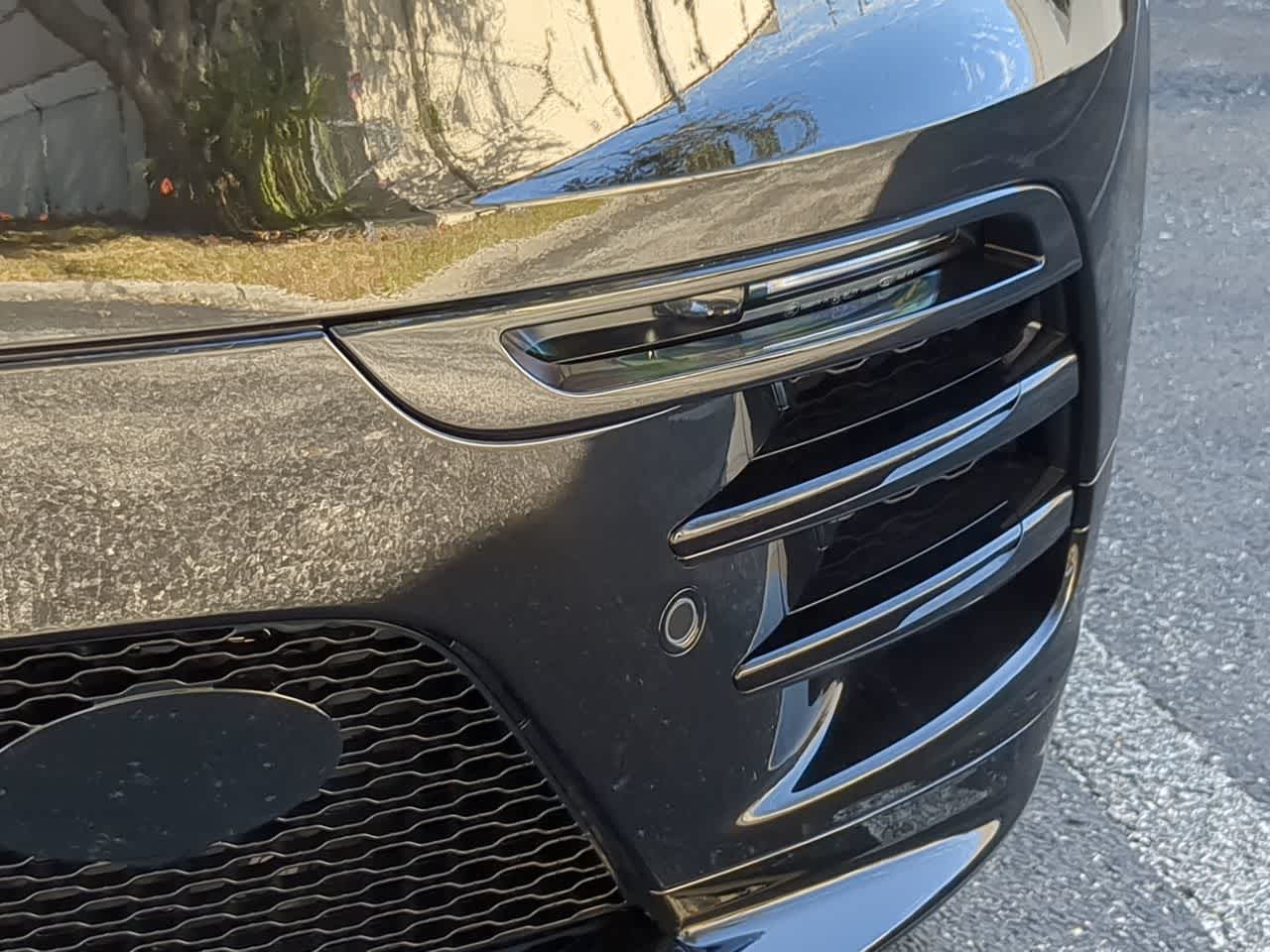 Thumbnail: 2026 Land Rover Range Rover Velar - 11