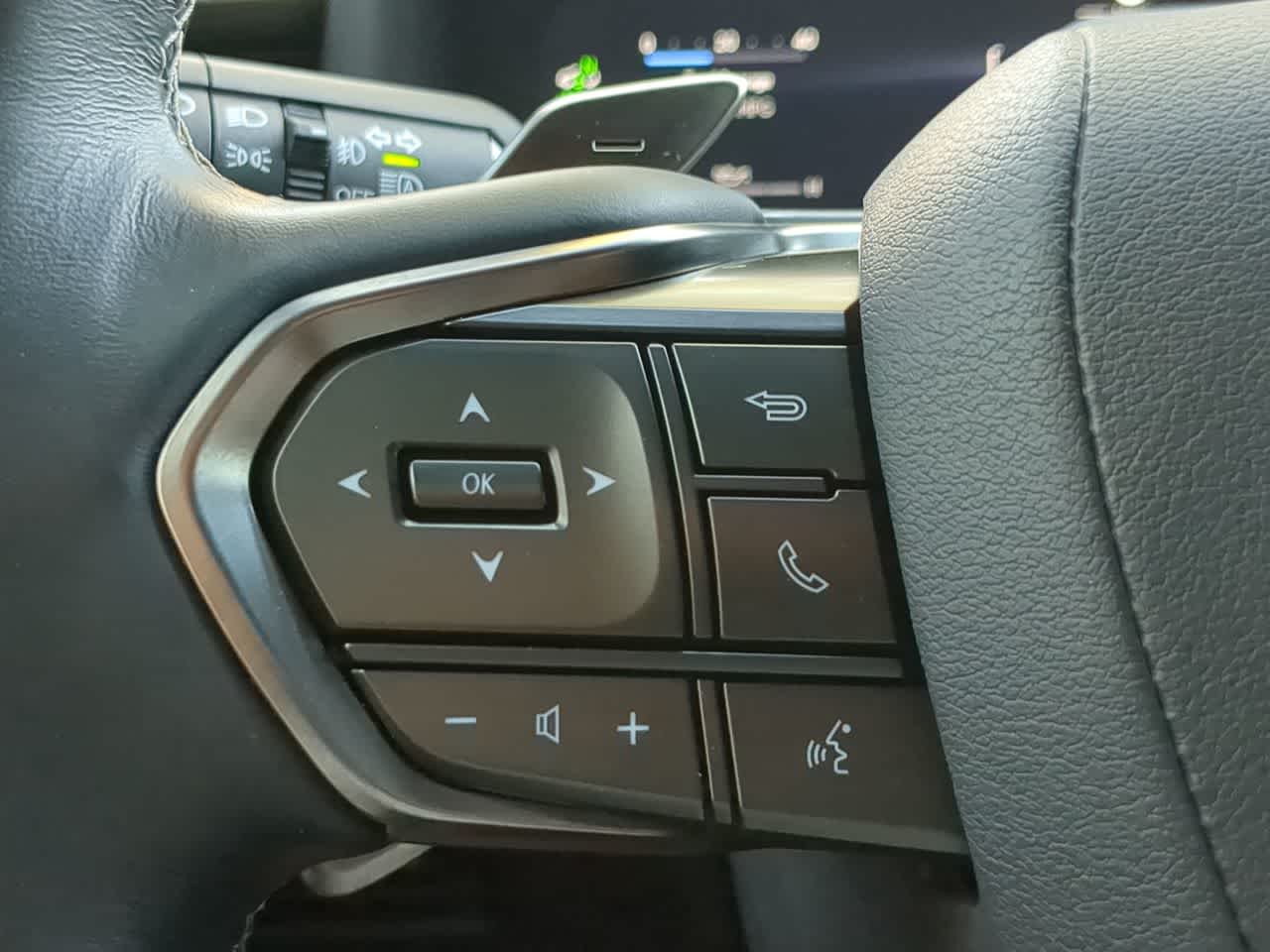 Thumbnail: 2025 Lexus LX - 26