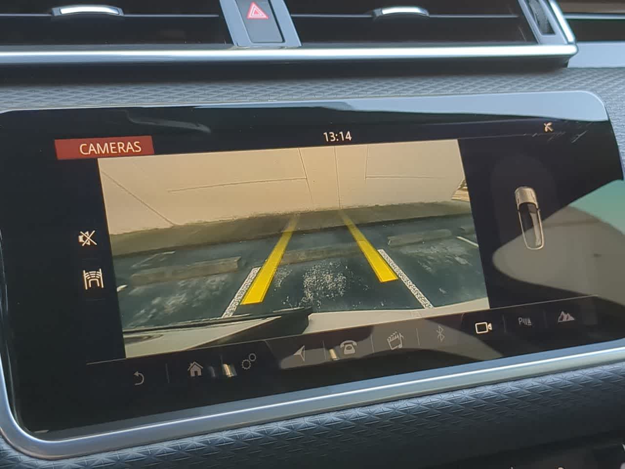 Thumbnail: 2020 Land Rover Range Rover Velar - 31