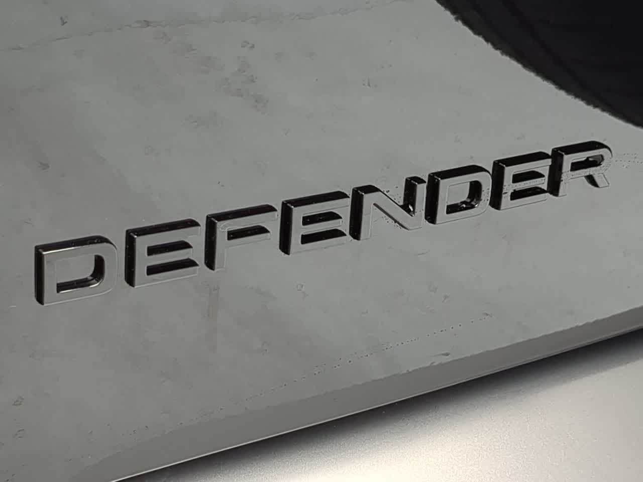 Thumbnail: 2025 Land Rover Defender - 13